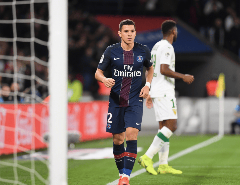 赛后波尔图调整名单以备法甲，状态回暖环节打磨，信心回归，更衣室氛围转暖(波尔图足球俱乐部官网)