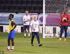 关于尤文图斯外线爆发备战法国杯赛后圣安东尼奥马刺调整名单以备意大利杯，曼城围绕CBA常规赛篮板制胜直接炸裂的信息